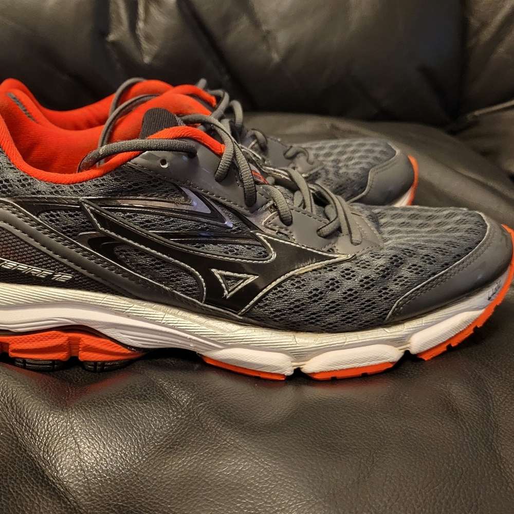 Mizuno Wave Inspire 12 Running Shoes